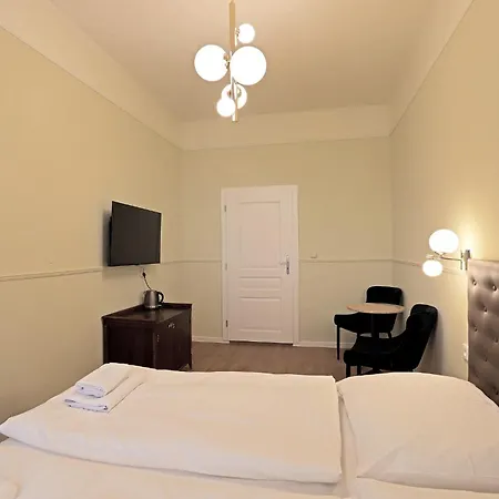 Kavalir Hotell 3*