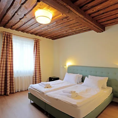 Hotell Kavalir 3*